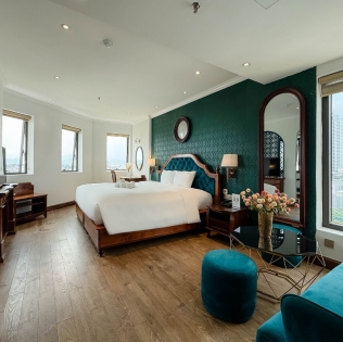Junior Suite King River View