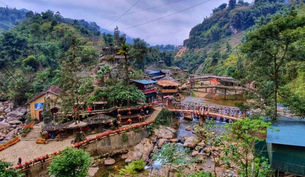 Tour du lịch Sapa - Cát Cát - Moana 2N1Đ